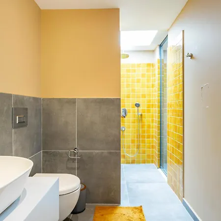 Comfortable With Private Terrace Стамбул